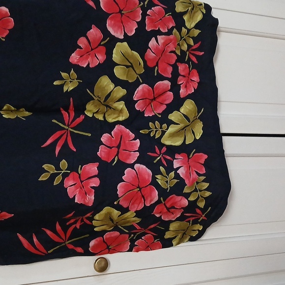 Sheri Martin Maxi Dress - Picture 3 of 5